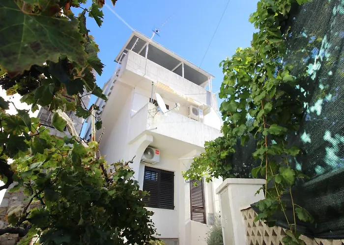 In By Interhome דירה